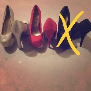 Women’s heel Size 5 (black,red), 51/2 (gold)